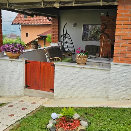 بيت ضيافة Javor باغينا باستا